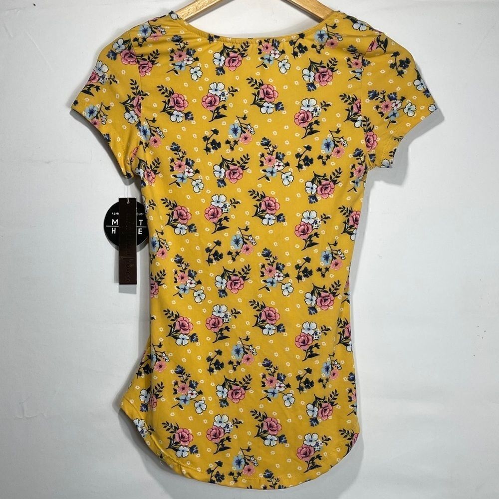 Almost Famous Yellow Floral Top - Picture 9 of 9